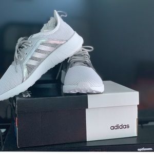 women’s adidas sneakers 👟